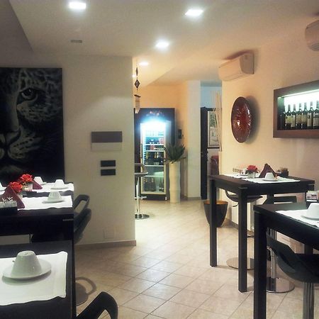 Residence Arianna Rosia Εξωτερικό φωτογραφία