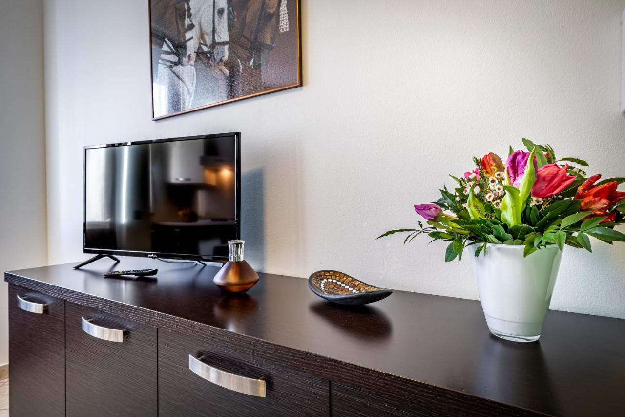 Residence Arianna Rosia Εξωτερικό φωτογραφία